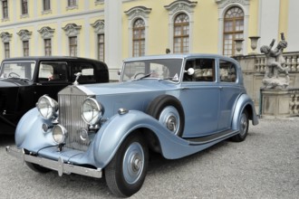 Rolls-Royce Phantom, Classic car, Blue elegant classic car in front of a historic building, noble