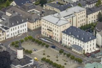 Aerial view, Neumarkt corner Königstraße, health centre and tourist information, Bier-Gasthaus