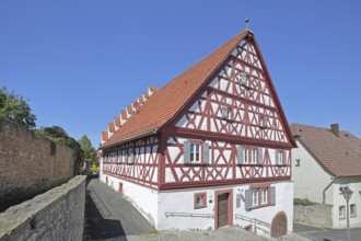 Kantorat built in 1510, half-timbered house, Rathausplatz, Winterhausen, Eibelstadt, Lower