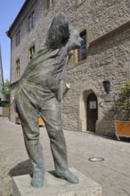 Sculpture Eavesdropper by Karl-Henning Seemann 2007, modern art, listening, hearing, listening,