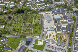 Aerial view, Alexianer Klinikum Hochsauerland - Karolinen-Hospital Hüsten, Kath. cemetery St.