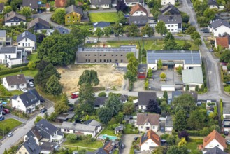 Aerial view, new kindergarten Zum Heimerich with construction site, fire station Volunteer Fire