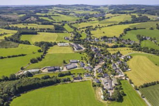 Aerial view, residential area, view of Brachtpe district in hilly landscape, Brachtpe, Drolshagen,