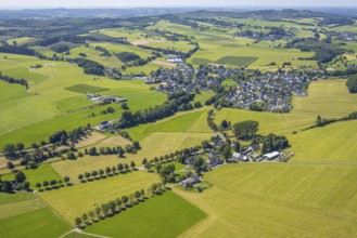 Aerial view, residential area, local view, district Iseringhausen, Drolshagen, Sauerland, North
