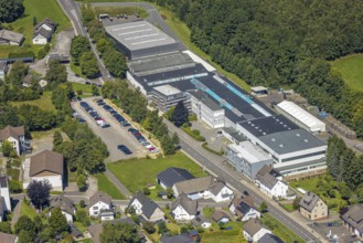 Aerial view, Werk Heinrich Huhn GmbH metal processing company, Hauptstraße, Hützemert, Drolshagen,