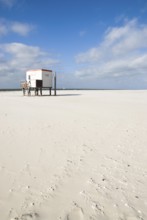 DLRG station on the lonely west beach of the North Frisian island of Amrum, Amrum, Norddorf, North