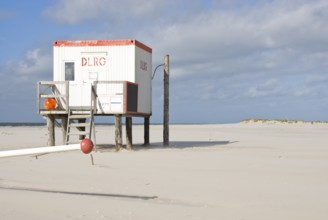 DLRG station on the lonely west beach of the North Frisian island of Amrum, Amrum, Norddorf, North