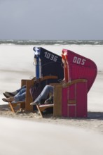 Pure enjoyment of the last rays of sunshine of the year on the beach of Norddorf on the North