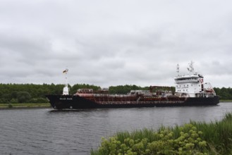Tanker STOLK AUK in the Kiel Canal, NOK, Kielkanal, Kiel Canal, Schleswig-Holstein, Germany