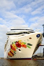 Cruise ship, Pride of Hawaii, newbuilding, Meyer shipyard, Papenburg, delivery voyage, Ems, North