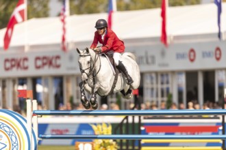 Aaron Vale of the USA, riding Styles, competes in the first round of the 2025 BMO Nations Cup