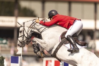 Aaron Vale of the USA, riding Styles, competes in the first round of the 2025 BMO Nations Cup