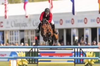 Pedro Pasquel of Mexico, riding Chakkalou PS, competes in the first round of the 2025 BMO Nations