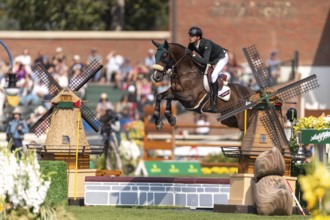Pedro Junquiera Muylaert of Brazil, riding Quax 76, competes in the first round of the 2025 BMO