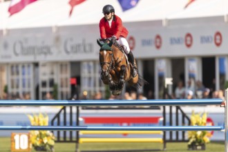 Jose Antonio Chedraui of Mexico, riding Haraminka P, competes in the first round of the 2025 BMO