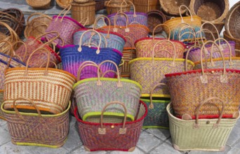 Basket weaver, basket, baskets, craft, tradition, farmers market, Pinzgau