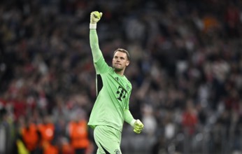 Goalkeeper Manuel Neuer FC Bayern Munich FCB (01) Gesture Gesture Champions League, Allianz Arena,