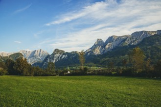 Admonter Reichensteingruppe in sunlight, Weng im Gesäuse, Styria, Austria