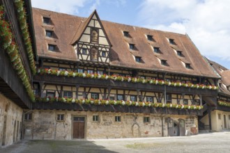 Flowers on the arcades, Old Court, inner courtyard, UNESCO World Heritage Site, Bamberg, Upper