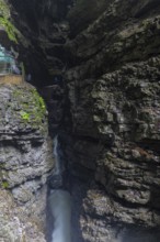 Breitach flows through gorge, stream, Schrattenkalk, visitors on footbridge, hiking trail,