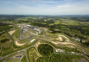 Nürburgring race track race track in spring, pit lane, race track, Nordschleife, Nürburgring Grand
