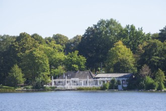 Outer mill pond in Harburg City Park, Harburg, Hamburg, Germany