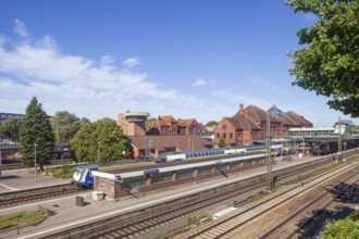 Harburg railway station with local train and platform, Harburg, Hamburg, Germany