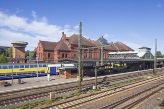 Harburg railway station with local train and platform, Harburg, Hamburg, Germany