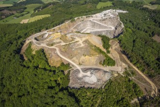 Aerial photo, Heinrich Ebel GmbH quarry, Effenberg plant, Arnsberg, Sauerland, Hochsauerlandkreis,