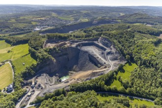 Aerial photo, quarry operation Herdringen Gebr. Neveling, Arnsberg, Sauerland, Hochsauerlandkreis,