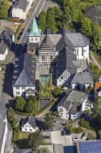 Aerial view, renovation of St. Laurentius Provost's Church, Arnsberg City and County Archive,