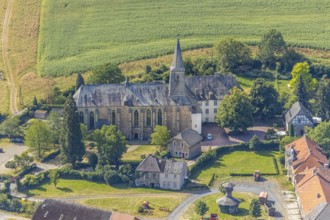Ölinghausen Monastery, monastery building inhabited by the Sisters of St. Mary Magdalene Postel,