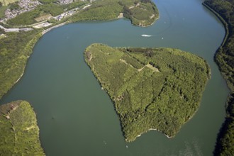 Aerial view, Gilberginsel, Biggesee, excursion boat on the Biggetalsperre, Attendorn, Sauerland,