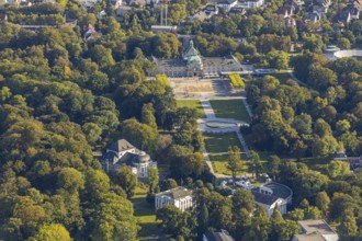 Aerial view, State Spa Bad Oeynhausen, GOP Varieté Theatre Kaiserpalais, fountain in the spa