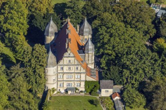 Aerial view, Barntrup Castle with corner towers, Barntrup, East Westphalia-Lippe, North