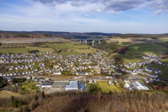 Aerial view, aerial view Nuttlar, valley bridge Nuttlar, motorway A46, Bestwig, North