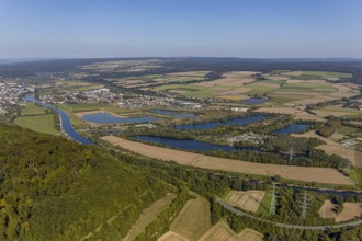 Aerial view, river Weser, Axelsee, camping site, marina Dreiländereck Lauenförde, view to