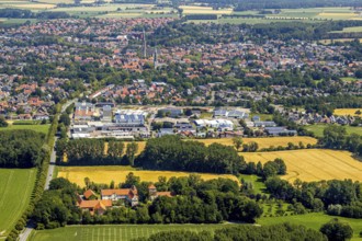 Aerial view, Haus Hameren, former moated castle, view of the town, Friethöfer Kamp industrial