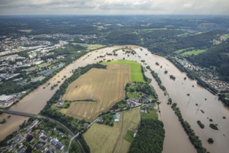 Aerial photo, Ruhr flood, flooding, Ruhrschleife Isenbergstraße, Hattingen, Ruhr area, North
