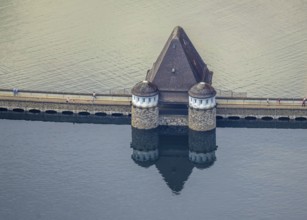 Aerial view, flood after heavy rainfall, Möhne dam with water level, Möhne dam wall, Günne, Lake