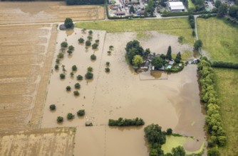 Aerial photo, Ruhr flood, flooding, Kettwig, Essen, Ruhr area, North Rhine-Westphalia, Germany, DE,