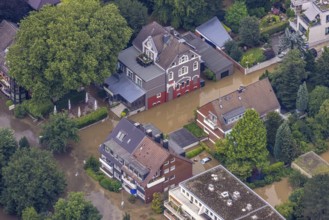 Aerial photo, Ruhr floods, floods at Laupendahler Landstraße in Essen-Werden, Werden, Essen, Ruhr