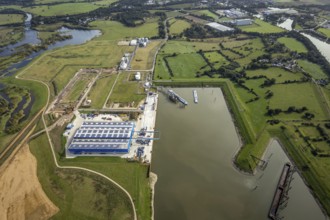 Aerial view, Rhein-Lippe-Hafen Wesel with heavy load terminal Niederrhein with solar roof in Wesel,