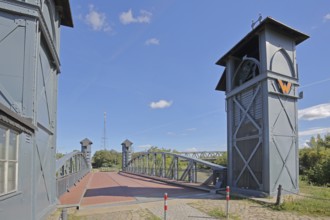 Railway lift bridge built in 1893 today's bicycle bridge, lift bridge, railway bridge, commercial