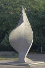 Sculpture flag monument by Joachim Sendler 1974, concrete, modern art, abstract art, large