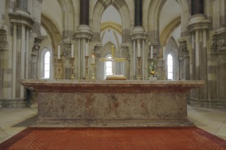 Altar with cross and candlestick, chancel, interior view, arts and crafts, St Mauritius and St