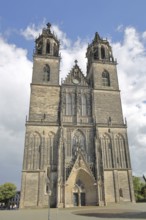 Gothic Cathedral of St Mauritius and St Katharina with twin towers, Magdeburg Cathedral, Magdeburg,