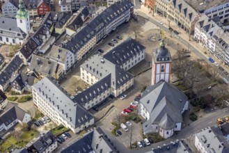 Aerial view, Old Town with Town Hall and St. Nicholas Church, Krämergasse and Kornmarkt,