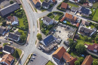 Aerial photo, renovation Lindenschänke eco Hotel with solar roof, Hilbeck, Werl, Soester Börde,