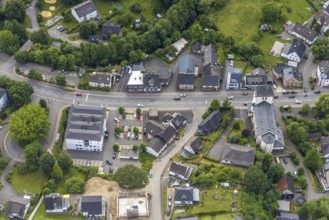 Aerial view, catholic church St. Antonius, Koblenzer Straße, Gerlingen, Wenden, Sauerland, North